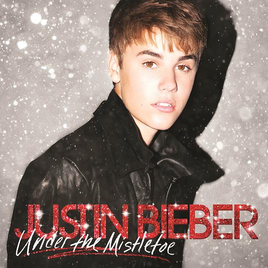 Under The Mistletoe(Deluxe Edition)