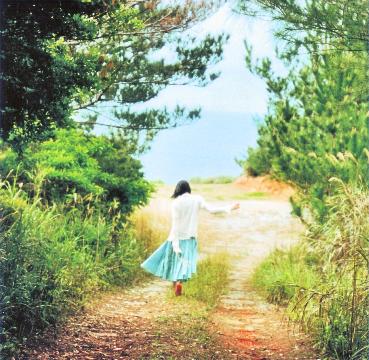 陽の照りながら雨の降る