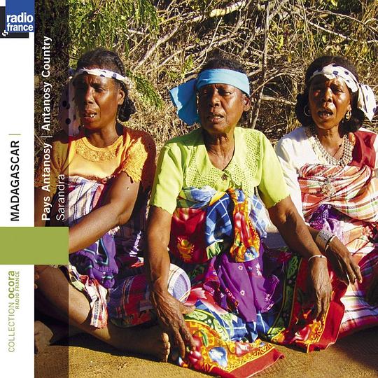 Madagascar : Pays Antanosy, Sarandra (Antanosy Country, Sarandra)