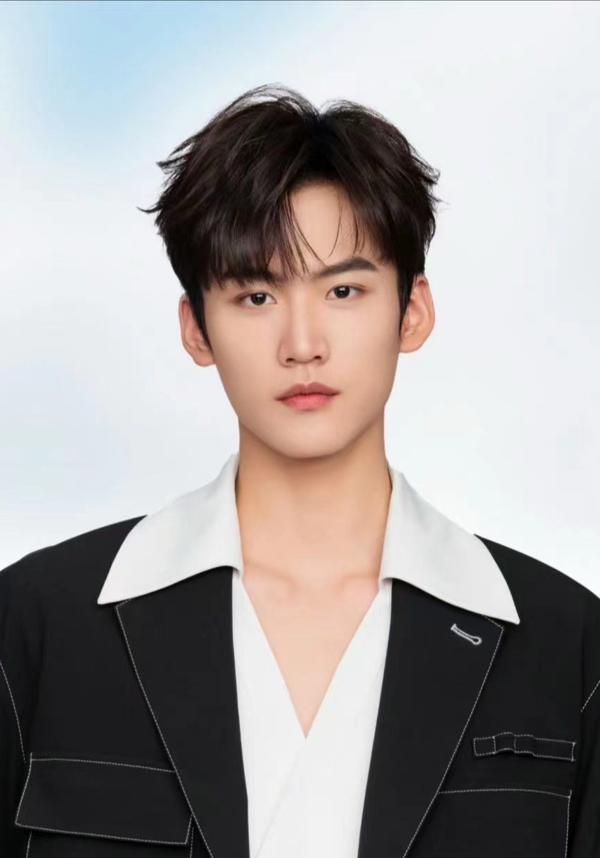 Daniel Zhou