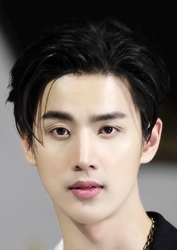 Donut Suppawit Thongyuen