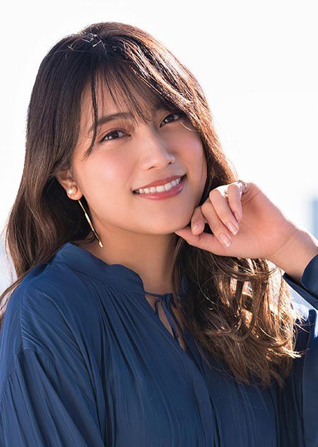 入山杏奈