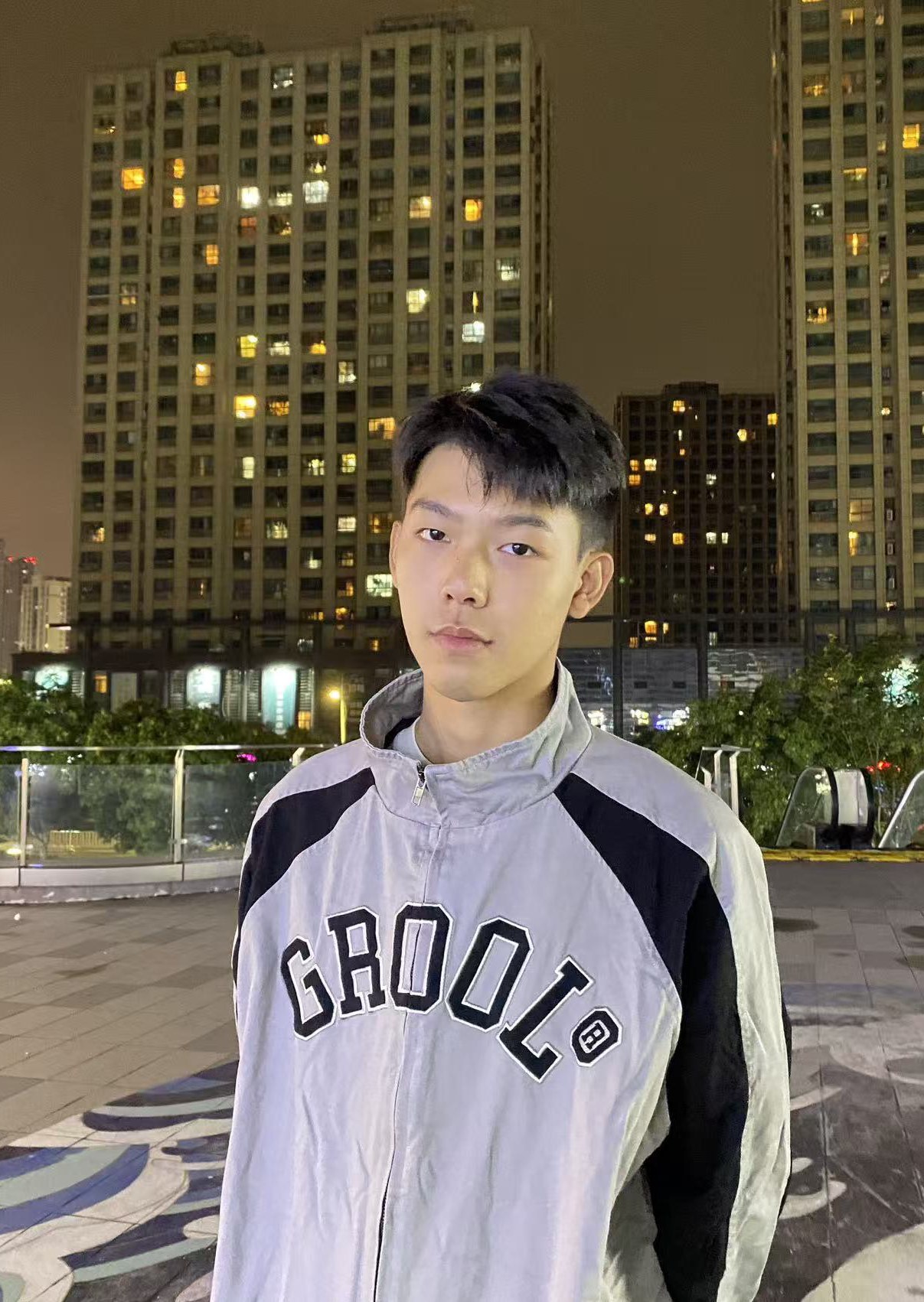 张靖亚