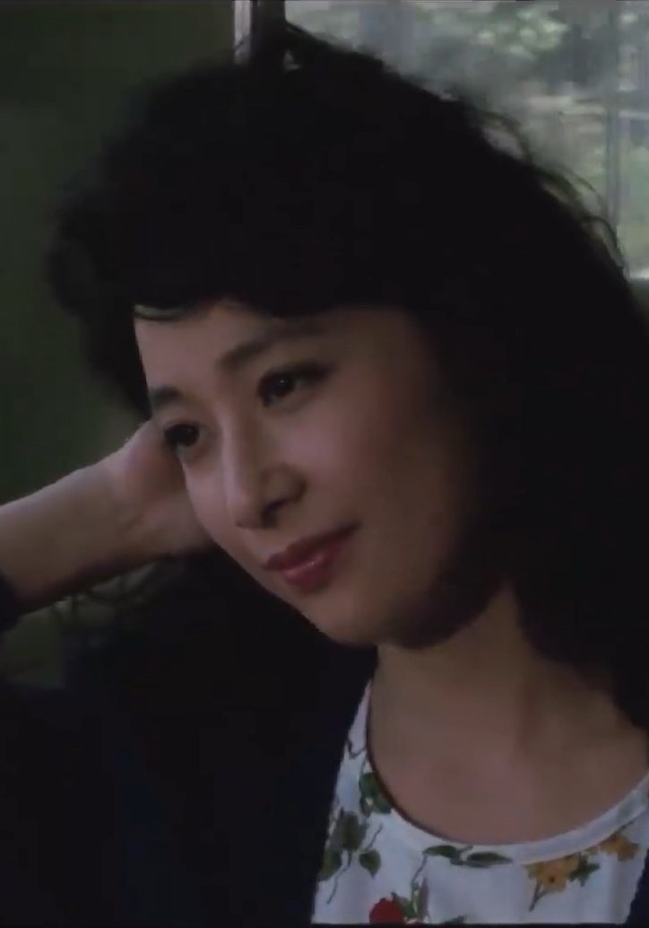 和由布子