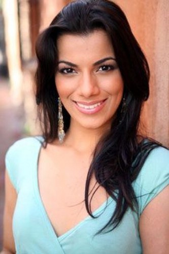 Nashla Bogaert
