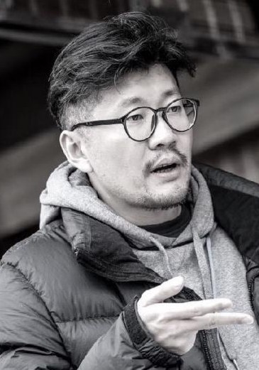 Yadong Li