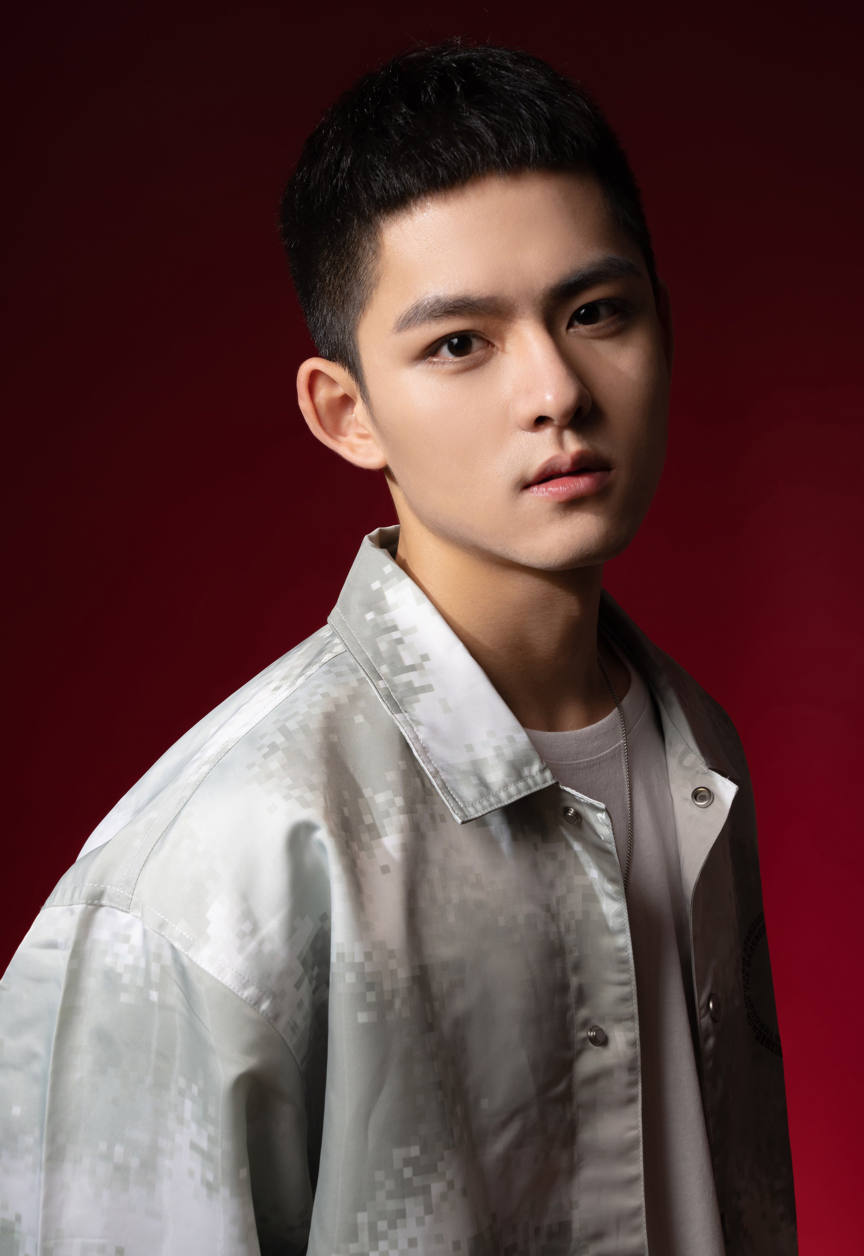 Zhihao Deng