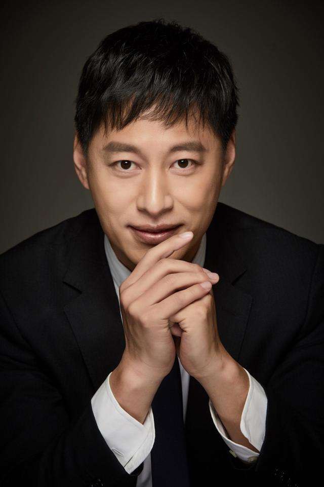 Yunpeng Xie