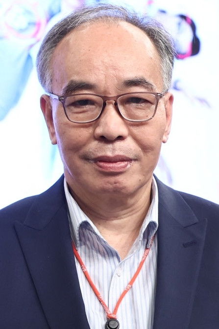 陳翹英