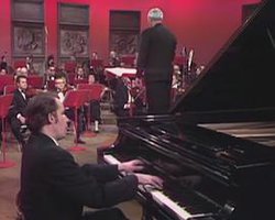 Glenn Gould Plays Beethoven